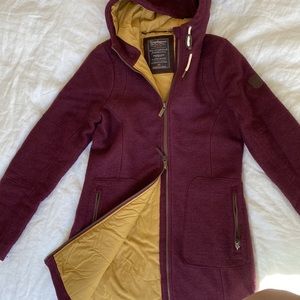 Craghoppers felted wool jacket / size 6 / dark burgundy